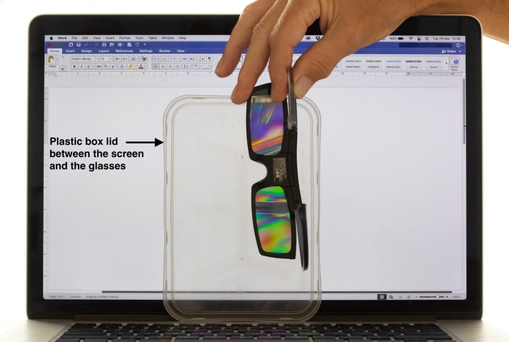 A piece of plastic between a laptop screen and polarising glasses